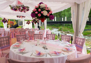 help you choose the Colors and Theme for your Wedding big3