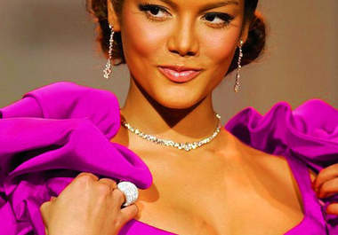 change the color of your dress or hair on any 2 photos to help you compare which color looks best on you big3