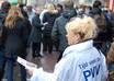 distribute 101 flyers throughout Amsterdam
