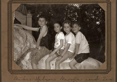 make any of your photo looks like an old vintage photo and write anything you provide on it big1