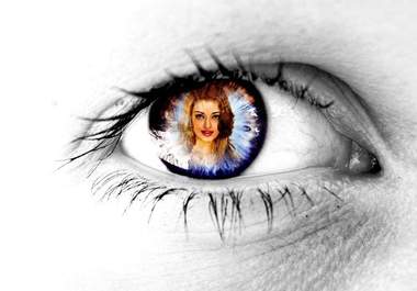 insert your picture into a beautiful eye using Photoshop big1