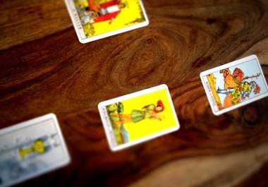 read a five card tarot reading focusing on your love life big1
