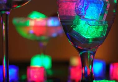 give you the best party supply of the year, awesome lighting ice cube big1