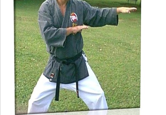 teach you three ways to get out of a choke hold big1